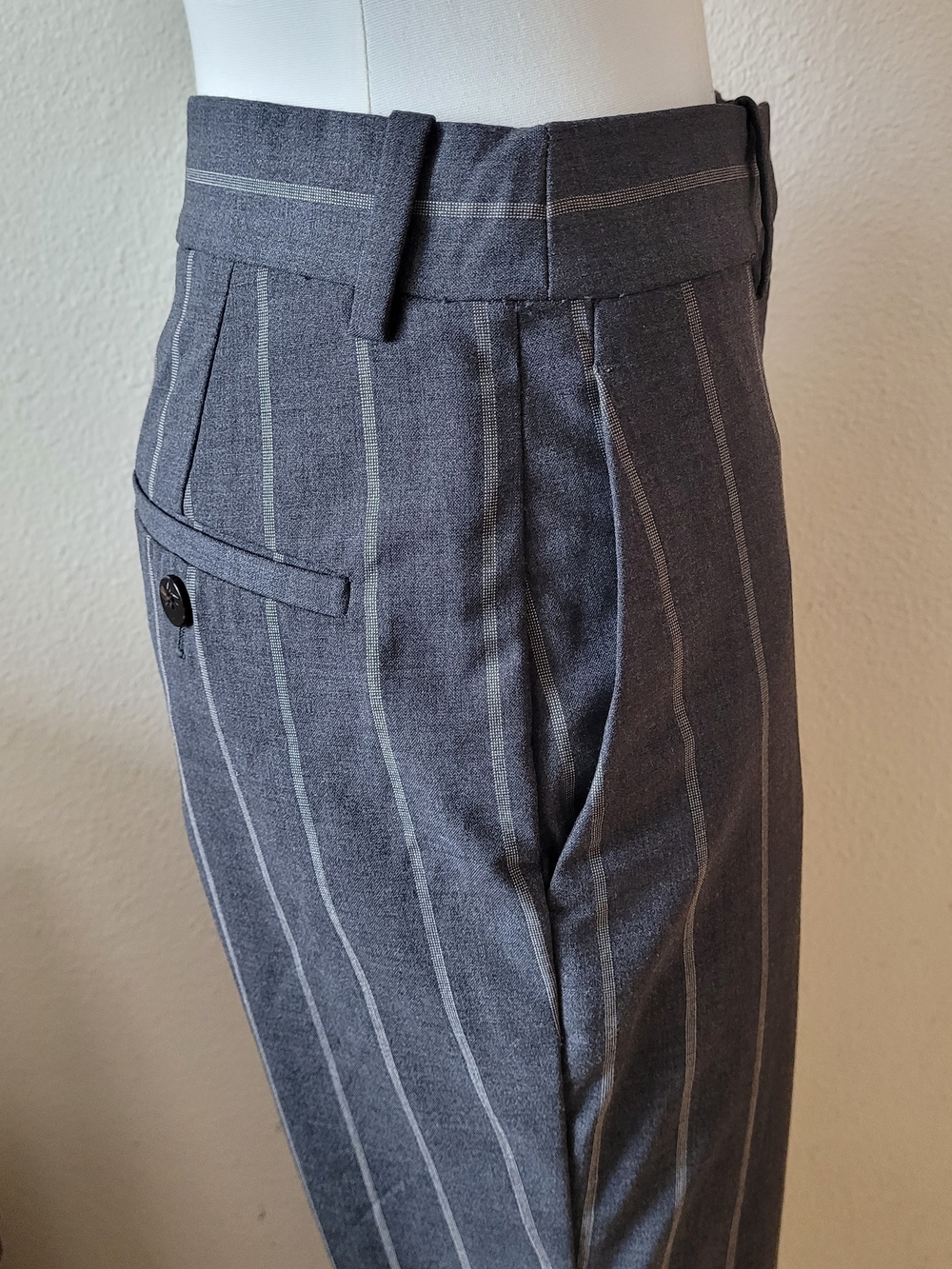Theory Treeca Charcoal Pinstripe Crop Trousers - Picture 8 of 10